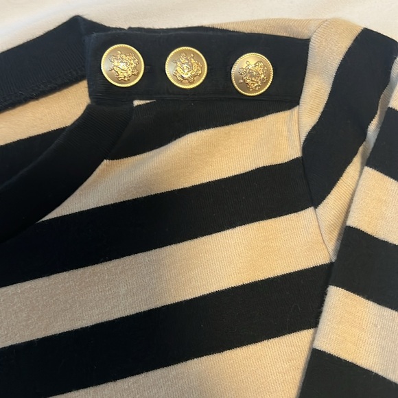 J.Crew Perfect-fit long-sleeve crewneck T-shirt with buttons - Picture 5 of 6